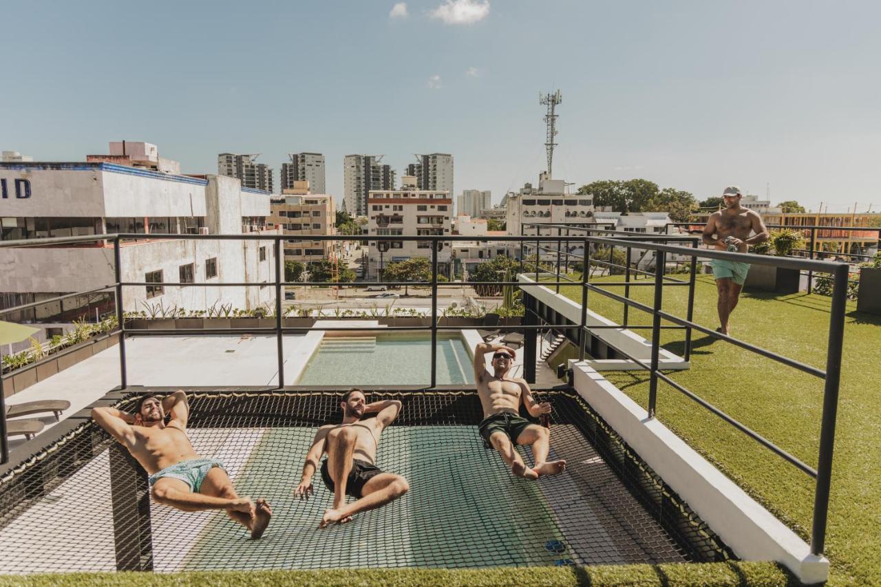 Caleta Hostel Rooftop & Pool Cancún Extérieur photo