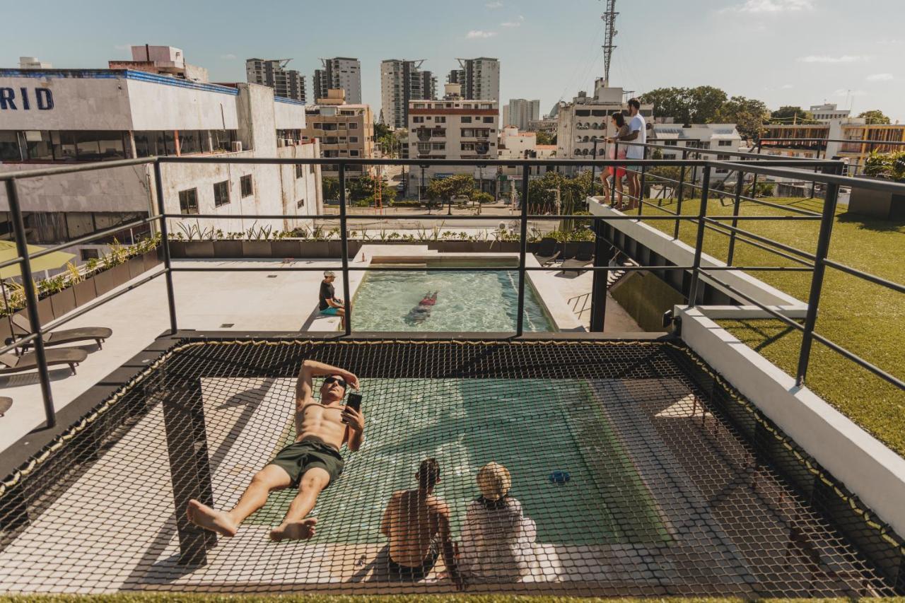Caleta Hostel Rooftop & Pool Cancún Extérieur photo