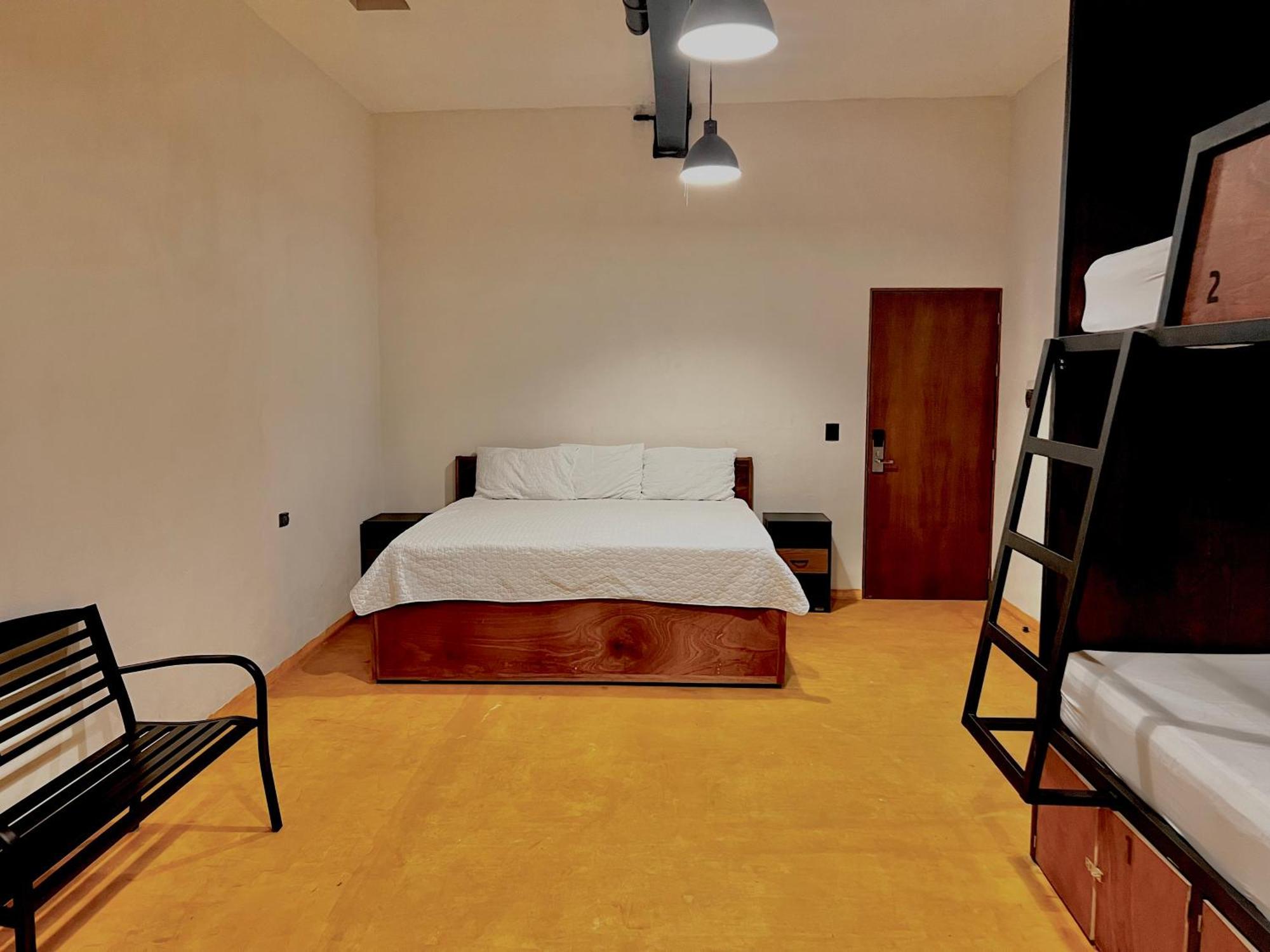 Caleta Hostel Rooftop & Pool Cancún Extérieur photo