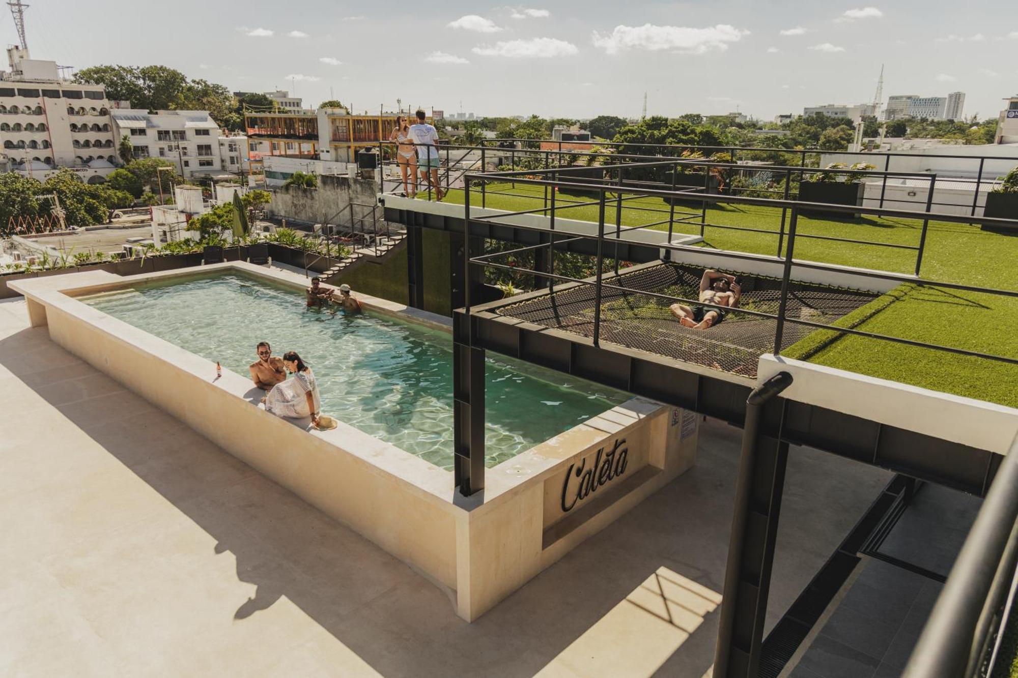 Caleta Hostel Rooftop & Pool Cancún Extérieur photo