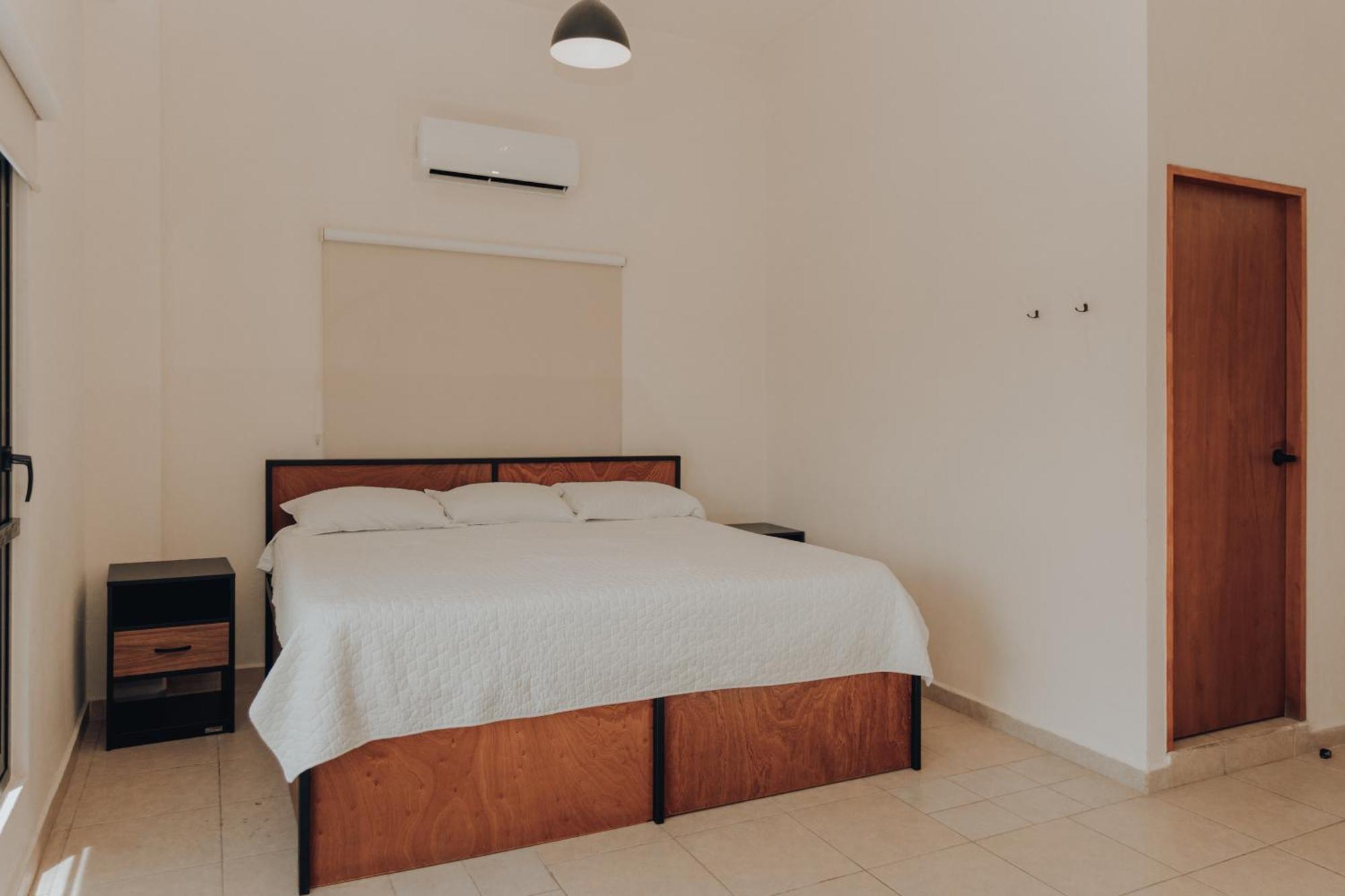 Caleta Hostel Rooftop & Pool Cancún Extérieur photo